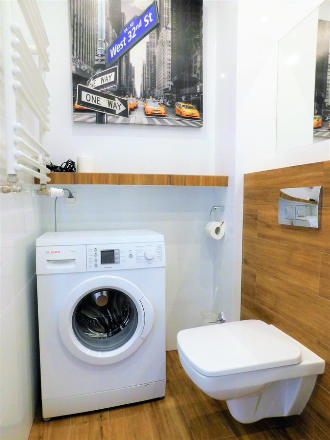Way2Stay Apartment With Parking Торунь Екстер'єр фото
